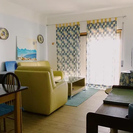 شقة 5 People Flat Near Amazing Beaches And With Swimming Pool